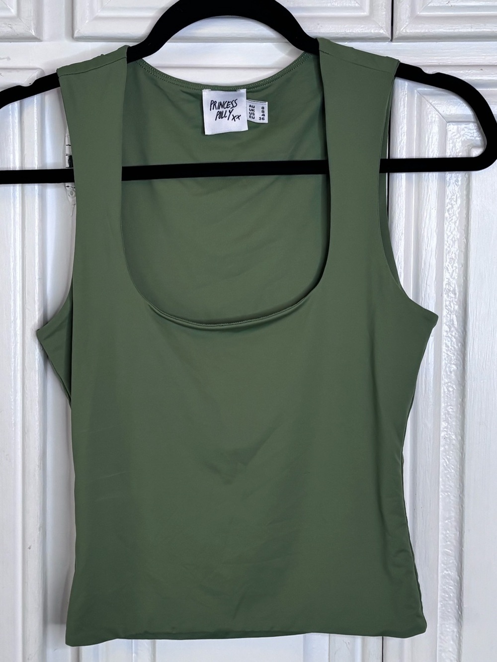 Princess Polly Olive Scoop Neck Tank Top sz 4